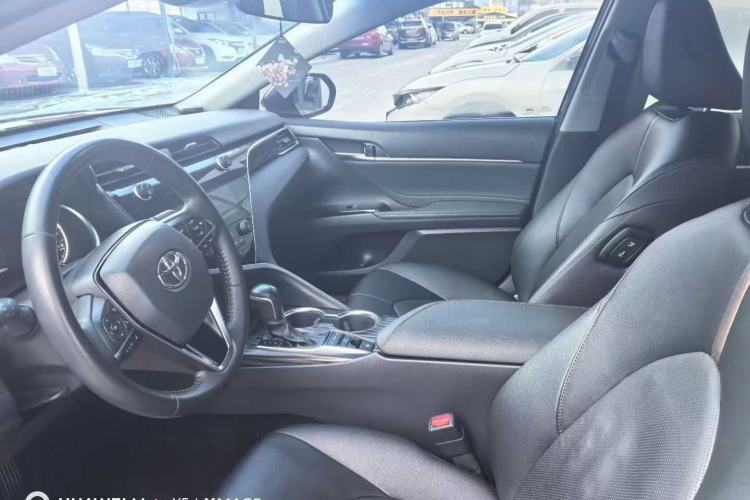 Used Toyota Camry 2019 Revised Version 2.5G Luxury Edition
