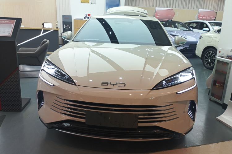 Used BYD Seal 07 DM-i 2025 DM-i 1.5L 125km Prestige Model Front