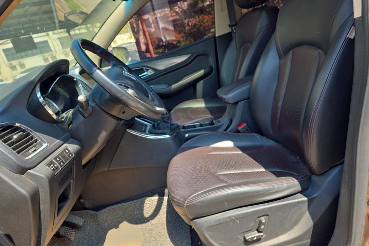 Used Baojun 560 2016 1.8L Manual Luxury Edition
