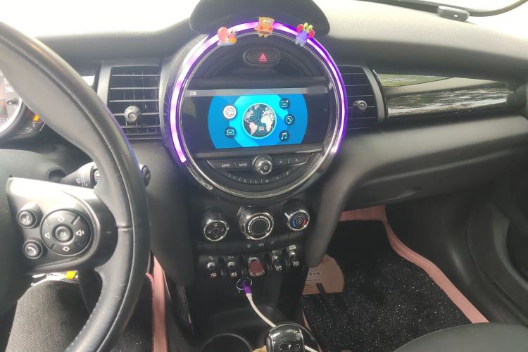 Used MINI MINI 2019 1.5T COOPER Classic Edition Five-Door Version
