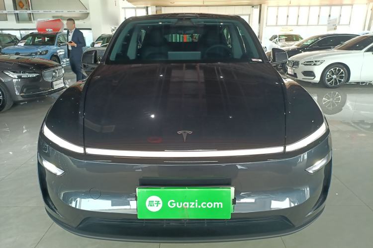 Used Tesla Model Y 2025 Rear-Wheel-Drive Version Front