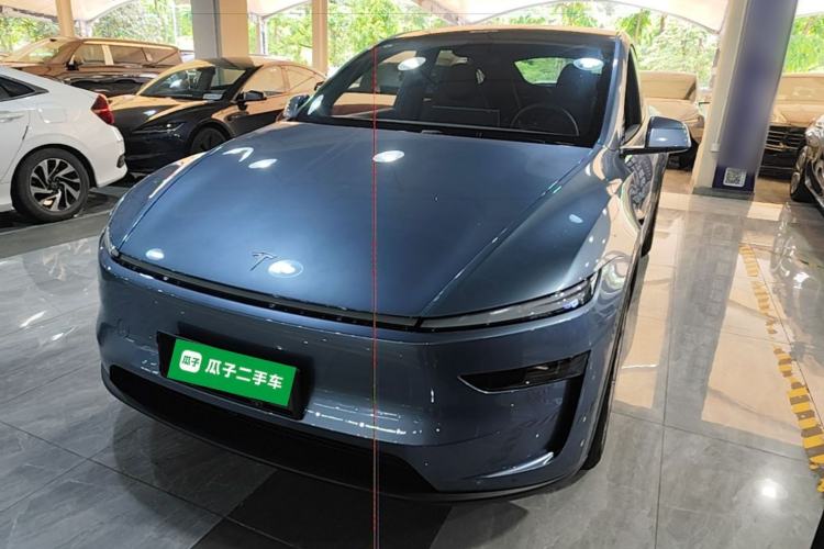 Used Tesla Model Y L 2025 Model Long-Range All-Wheel-Drive Version