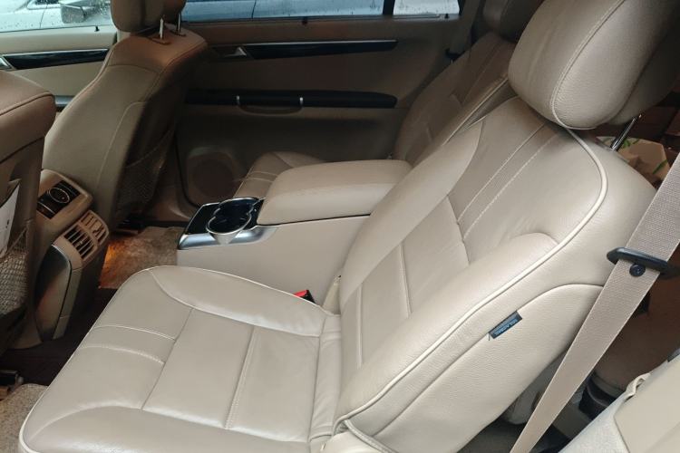 Used Mercedes-Benz R-Class 2017 R 400 4MATIC Exclusive Edition
