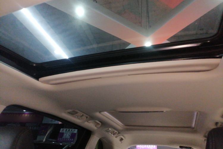 Used Honda Elysion 2022 2.0L eHEV Luxury Edition Headliner