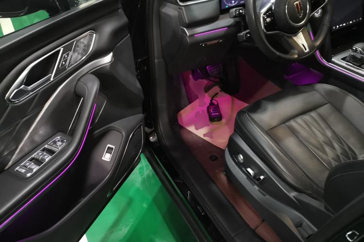 Used Hongqi HS7 PHEV 2024 2.0T PHEV Four-Wheel Drive Flagship Edition 6 Seats
