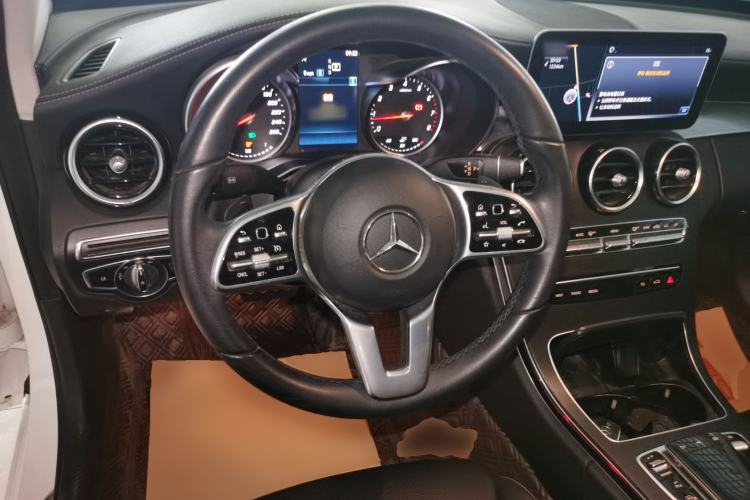 Used Mercedes-Benz C-Class 2019 C 180 L Fashion Edition Sport Version Steering Wheel