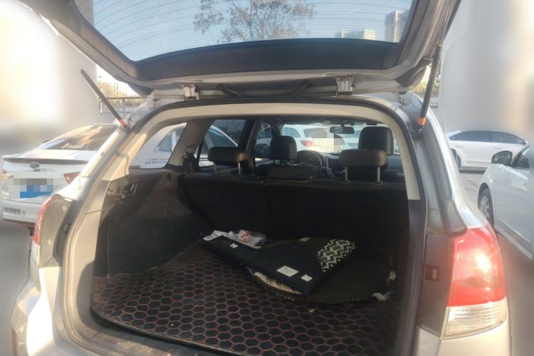 Used Subaru Outback 2011 2.5i Luxury Edition Trunk