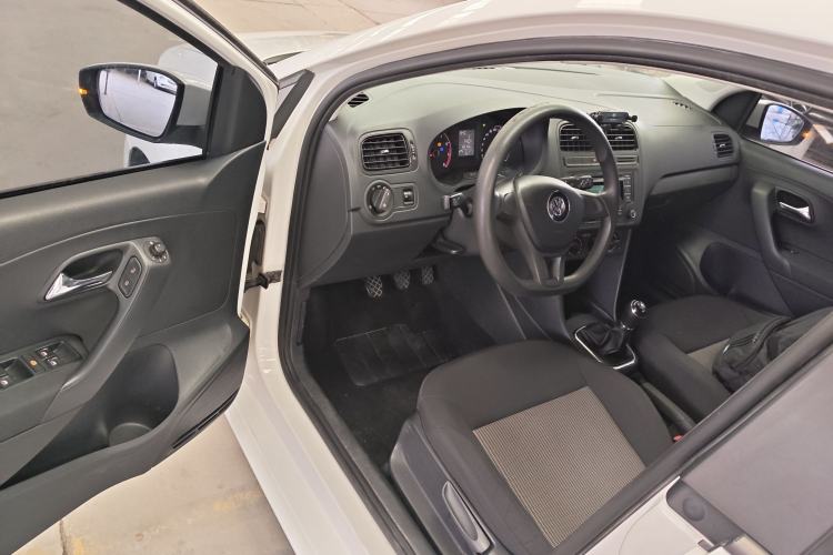 Used Volkswagen Polo 2016 1.4L Manual Fashion Model
