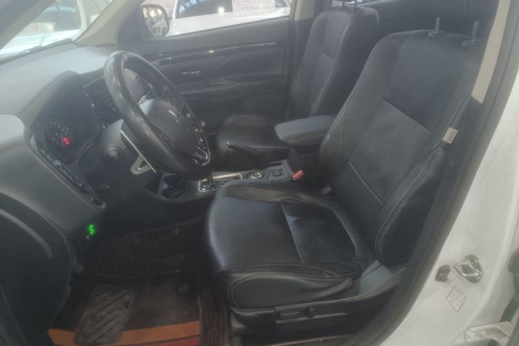 Used Mitsubishi Outlander 2016 2.4L 4x4 Elite Edition 5 Seats