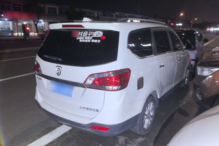 Used Baojun 730 2014 1.5L manual Comfort version 7 seats
