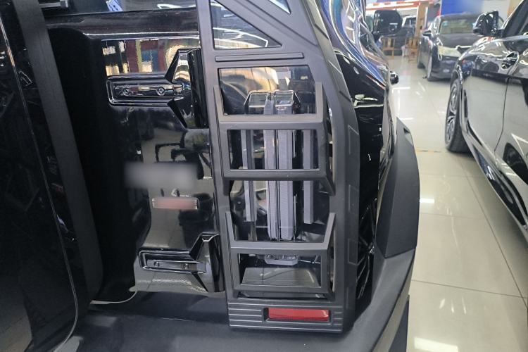 Used JETOUR Traveler 2023 2.0T All-Wheel-Drive CrossPRO Right Rear Taillight