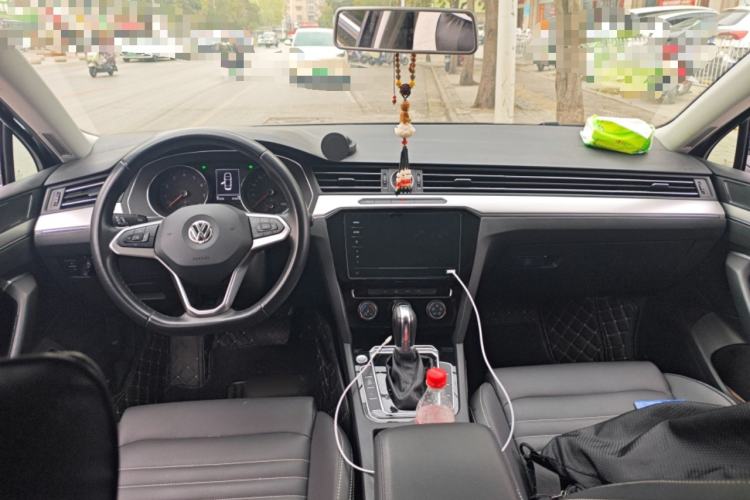 Used Volkswagen Magotan 2020 280TSI DSG Comfort Edition Center Console
