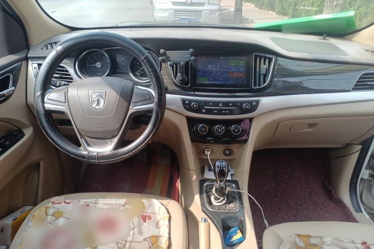 Used Baojun 730 2016 1.5L Manual Comfort Version 7 Seats China V Emission Standard
