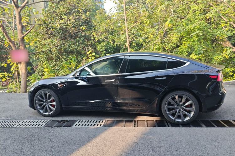 Used Tesla Model 3 (Import) 2019 Long-Range All-Wheel-Drive Version
