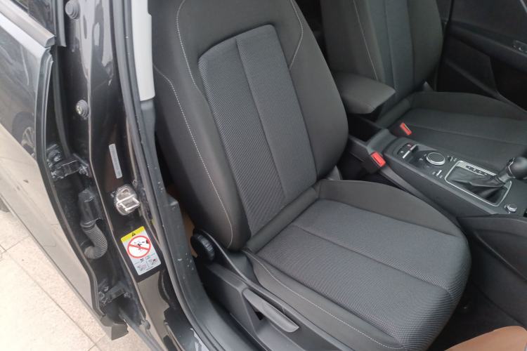 Used Audi Q2L 2021 35 TFSI Progressive Dynamic Edition
