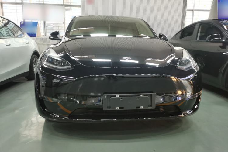 Used Tesla Model Y 2021 Long-Range All-Wheel-Drive Version
