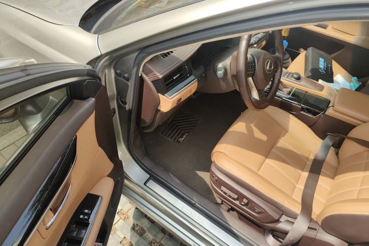 Used Lexus ES 2015 200 Elite Edition
