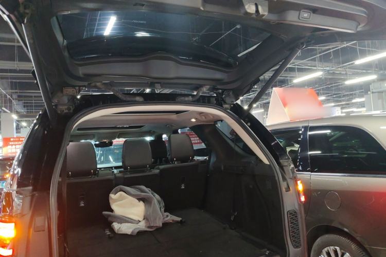 Used Land Rover Discovery 2018 3.0 SC V6 SE
