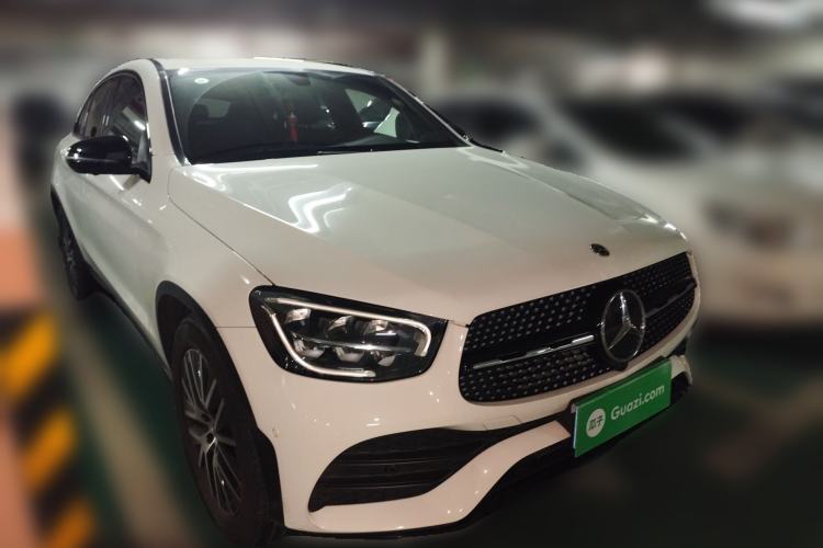 Used Mercedes-Benz GLC Coupe 2023 GLC 260 4MATIC Coupe SUV Front Right 45 Deg