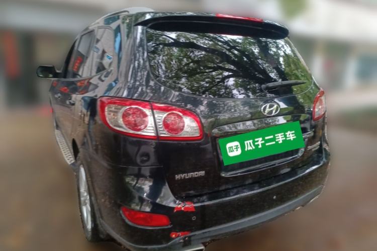 Used Hyundai Santa Fe Classic 2010 2.4 Luxury Edition 7-Seater Four-Wheel Drive Rear Left 45 Deg