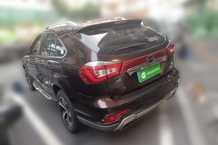 Used BYD S7 2015 2.0T Automatic Prestige Model
