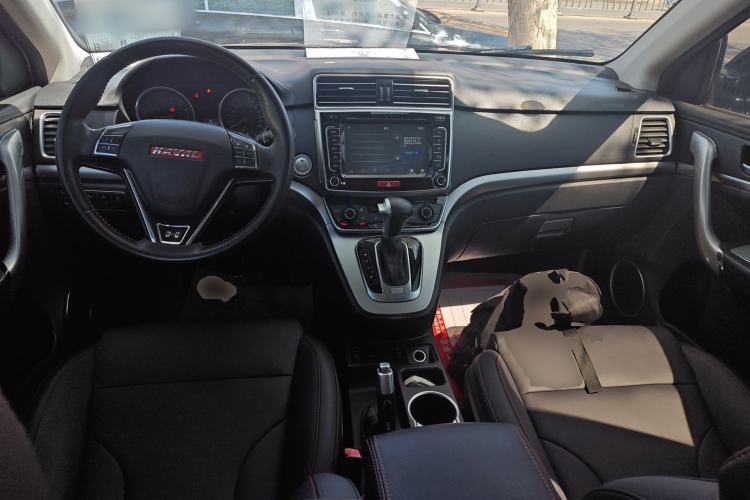 Used Haval H6 2015 Sport Edition 1.5T Automatic Two-Wheel Drive Luxury Model Center Console