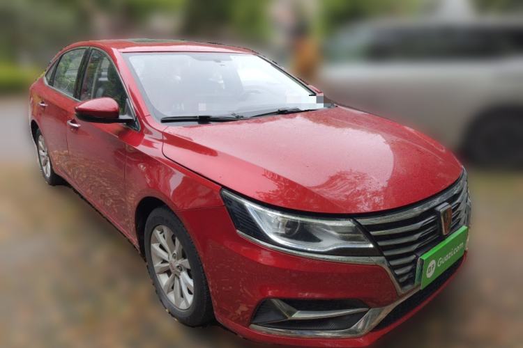 Used Roewe i6 New Energy 2017 45T Hybrid Connect & Smart Enjoyment Edition Front Right 45 Deg