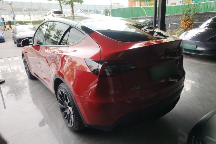 Used Tesla Model Y 2021 Long-Range All-Wheel-Drive Version