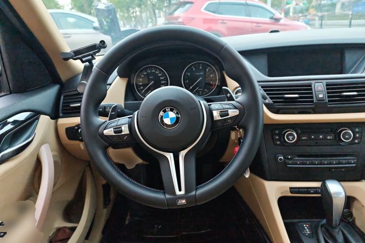 Used BMW X1 2010 xDrive25i
