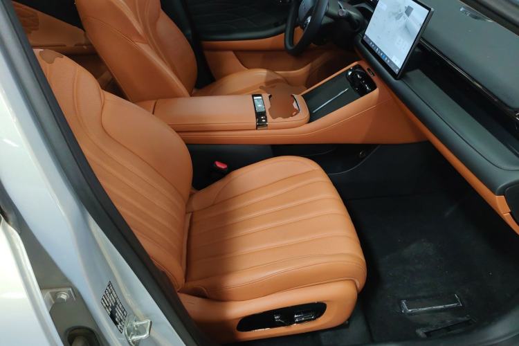 Used AION RT 2025 520 Smart Luxury Edition Right Front Seat