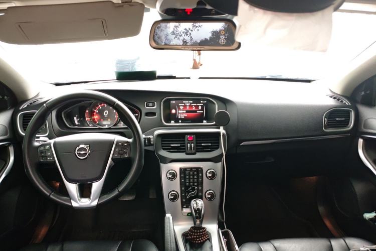 Used Volvo V40 2017 T3 Zhiya Edition