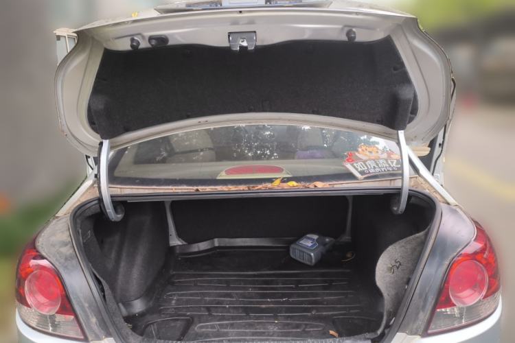 Used Volkswagen Lavida 2011 1.6L Manual Joy Version
