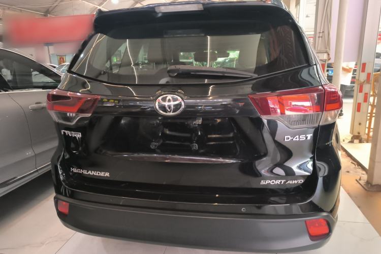 Used Toyota Highlander 2018 2.0T Four-Wheel Drive Knight Edition 7 Seats China VI Standard Rear