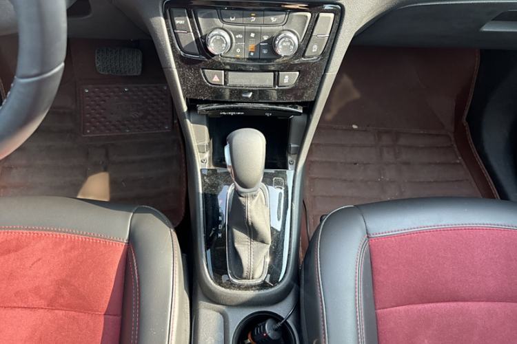 Used Buick Encore 2018 18T Automatic Two-Wheel Drive Urban Elite Model