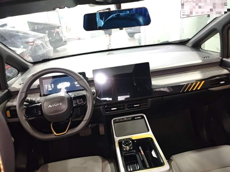 Used AION Y 2021 70 Intelligent Edition — 9