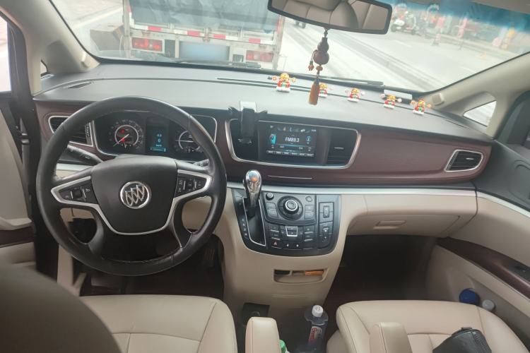 Used Buick GL8 2017 25S Luxury Version China V Standard Center Console