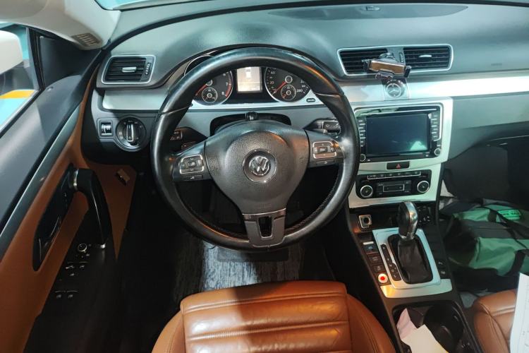 Used Volkswagen FAW-Volkswagen CC 2012 2.0 TSI Luxury Model Steering Wheel