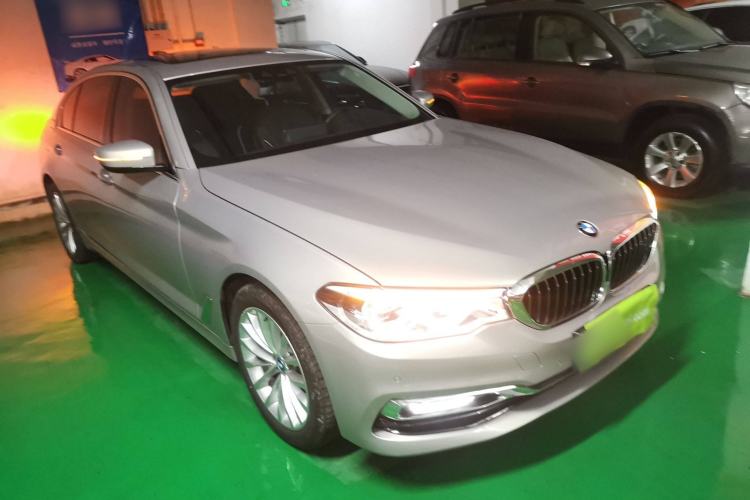 Used BMW 5 Series New Energy 2019 530Le Luxury Package
