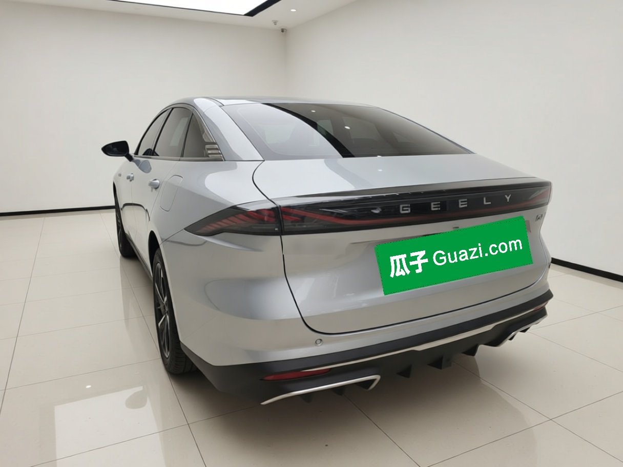 Geely Galaxy L6 2025 EM-i 140km Explorer+ Edition — снимка 4