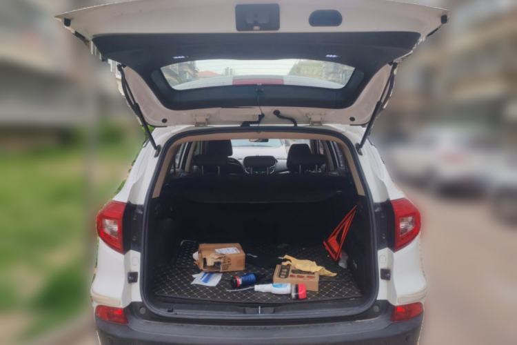 Used BYD Song 2018 1.5TID Automatic Smart Connect Prestige Model Trunk