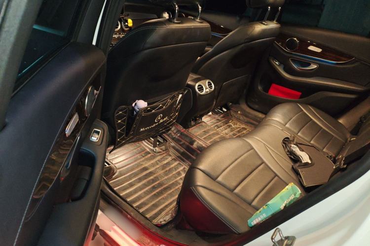 Used Mercedes-Benz GLC 2019 GLC 260 L 4MATIC Luxury Model Left Rear Seat