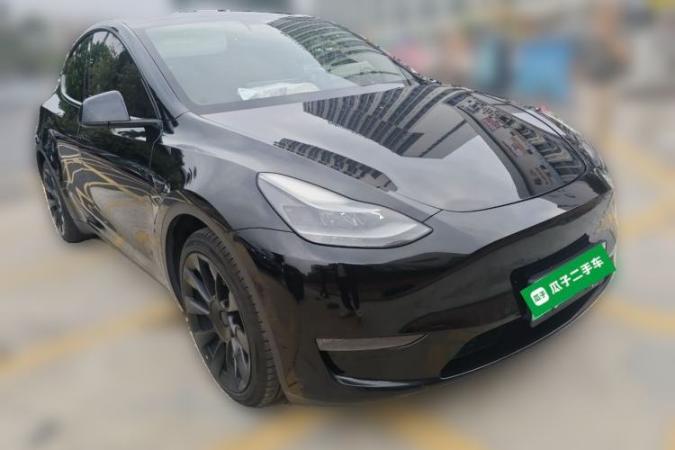 Used Tesla Model Y 2021 Long-Range All-Wheel-Drive Version Front Right 45 Deg