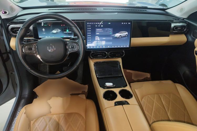 Used Leapmotor C11 2024 Range-Extended 300 Luxury Edition
