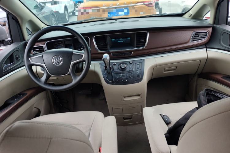 Used Buick GL8 2014 2.4L CT Luxury Business Comfort Edition Center Console