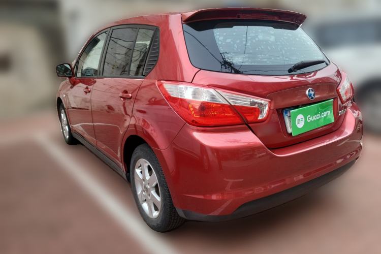 Used Venucia R50 2013 1.6L Manual Version with Beidou Navigation