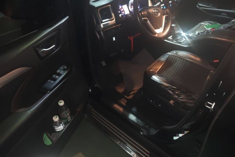 Used Toyota Highlander 2015 2.0T Four-Wheel Drive Luxury Edition 7-Seater