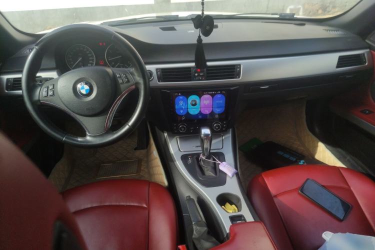 Used BMW 3 Series 2011 320i Convertible Coupe
