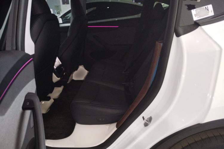 Used Tesla Model Y 2025 Rear-Wheel-Drive Version