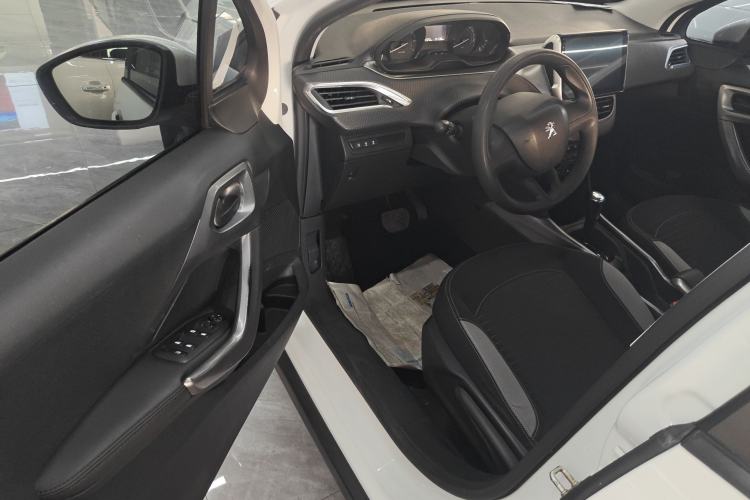 Used Peugeot 2008 2018 1.6L Automatic Trend Edition Driver Seat