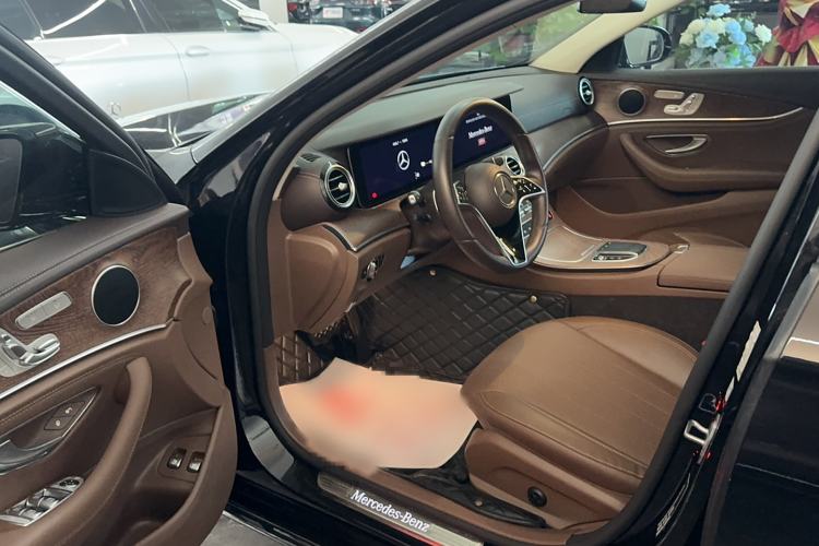 Used Mercedes-Benz E-Class New Energy 2023 E 350 e L Plug-in Hybrid Sedan